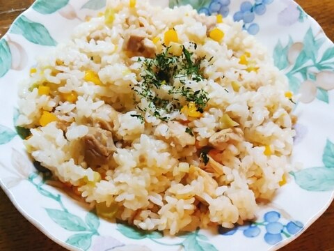 炊飯器で簡単☆鶏肉人参ブロッコリーの芯のピラフ